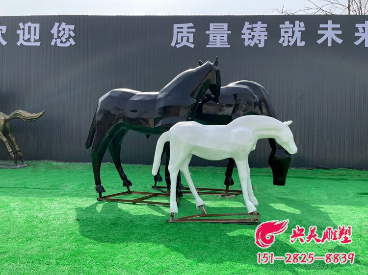 幾何切面馬兒-玻璃鋼抽象幾何雕塑馬圖片 幾何切面馬兒-玻璃鋼抽象幾何雕塑馬圖片
