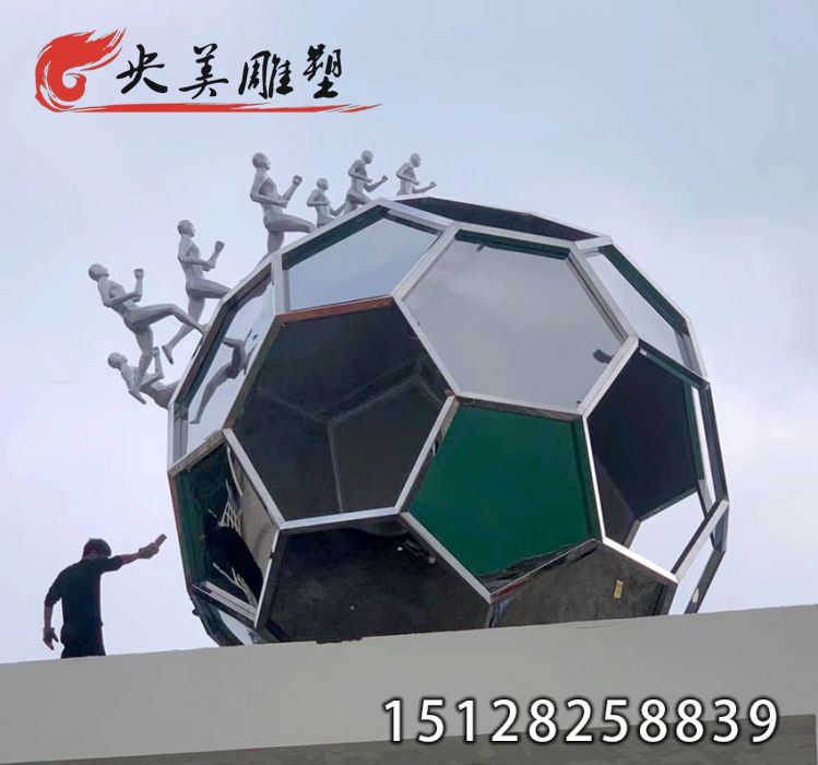 不銹鋼雕塑-校園體育主題大型足球運動人物景觀圖片 不銹鋼雕塑-校園體育主題大型足球運動人物景觀圖片