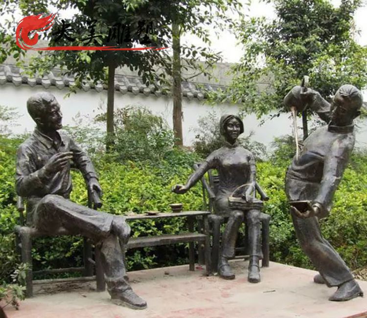 公園玻璃鋼仿銅倒茶人物雕塑圖片 公園玻璃鋼仿銅倒茶人物雕塑圖片