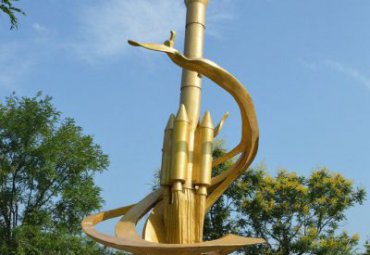 不銹鋼噴漆火箭城市廣場雕塑