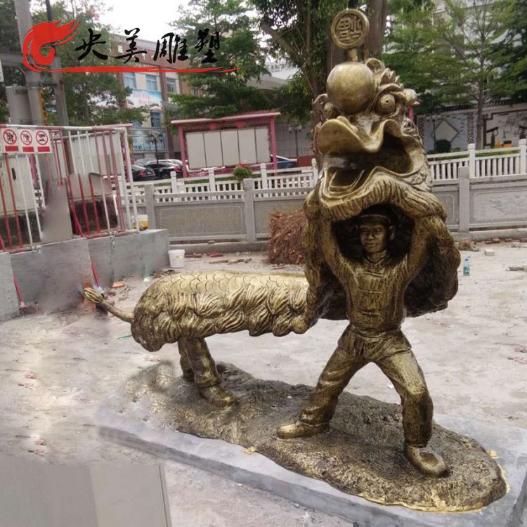 廣場擺放玻璃鋼仿銅舞獅雕塑圖片 廣場擺放玻璃鋼仿銅舞獅雕塑圖片