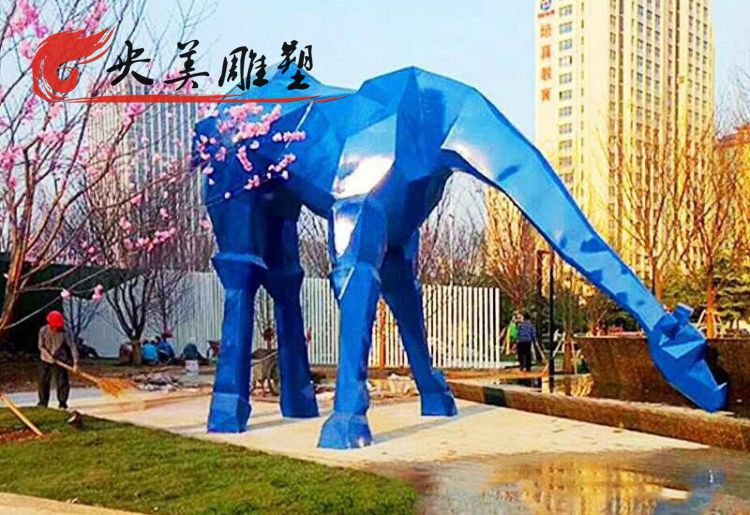 公園大型玻璃鋼切面長(zhǎng)頸鹿雕塑圖片 公園大型玻璃鋼切面長(zhǎng)頸鹿雕塑圖片