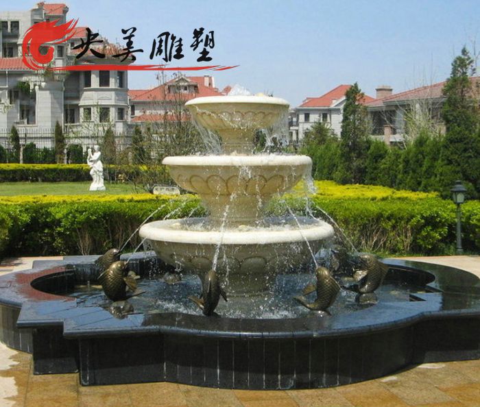 小區玻璃鋼仿銅鯉魚噴泉雕塑圖片 小區玻璃鋼仿銅鯉魚噴泉雕塑圖片