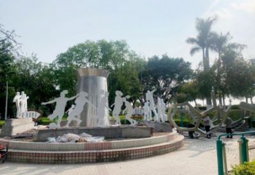 公園不銹鋼運動抽象剪影人物雕塑