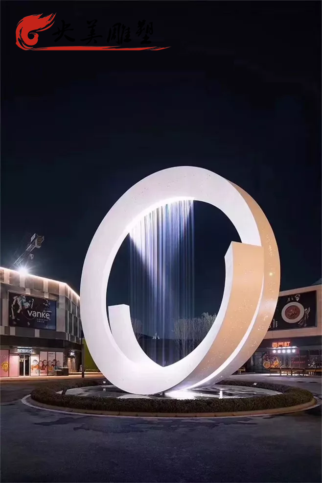 廣場大型不銹鋼鏡面圓環水景雕塑圖片 廣場大型不銹鋼鏡面圓環水景雕塑圖片