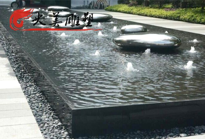 小區(qū)水池擺放不銹鋼鏡面鵝卵石雕塑圖片 小區(qū)水池擺放不銹鋼鏡面鵝卵石雕塑圖片