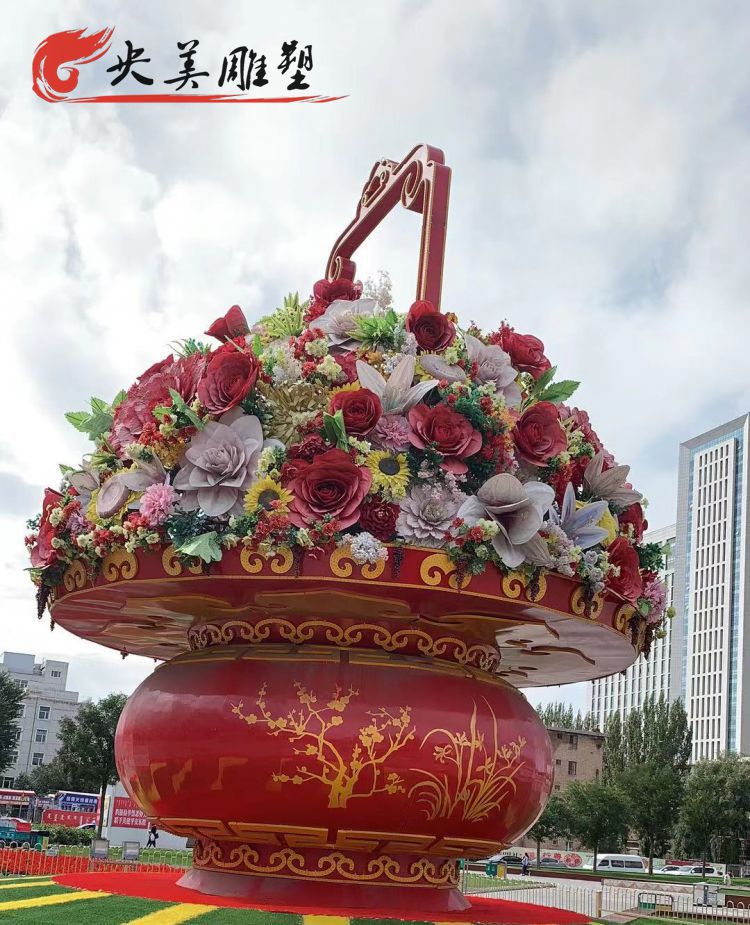 廣場擺放玻璃鋼彩繪大花籃景觀雕塑圖片 廣場擺放玻璃鋼彩繪大花籃景觀雕塑圖片