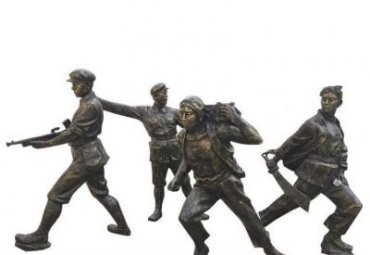 景區玻璃鋼仿銅八路軍人物景觀