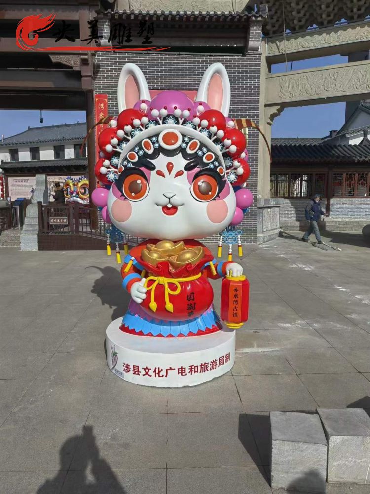 景點玻璃鋼彩繪京劇卡通兔子人物雕塑圖片 景點玻璃鋼彩繪京劇卡通兔子人物雕塑圖片