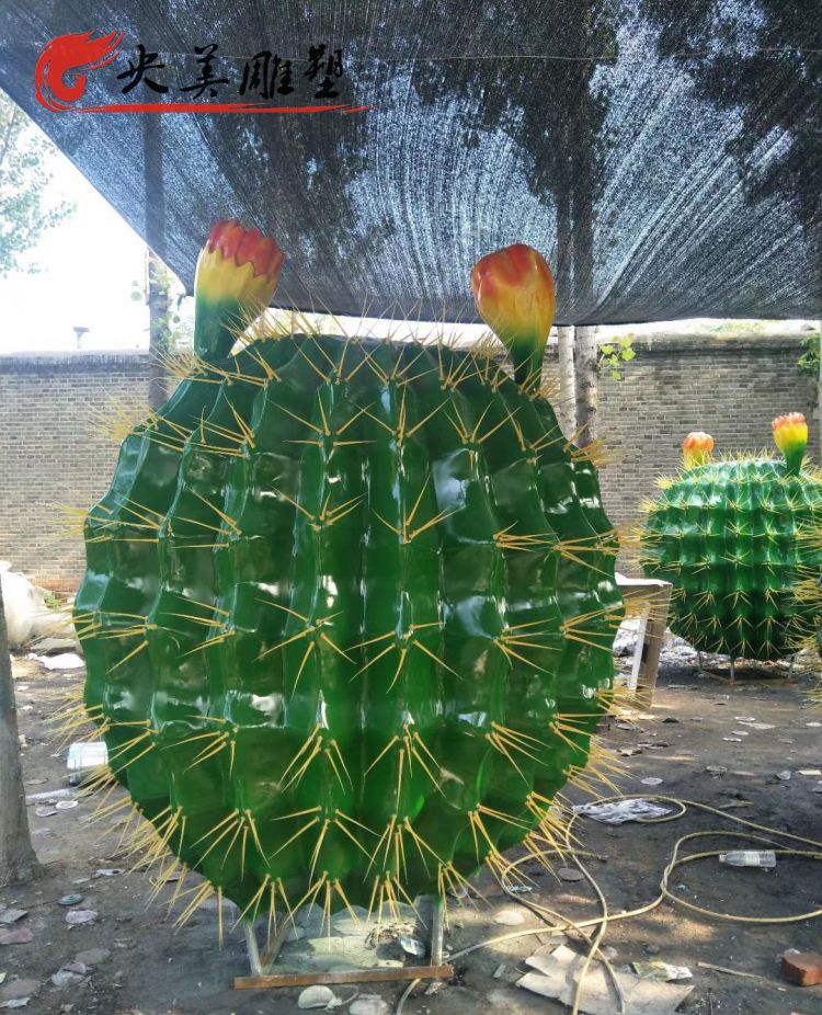 公園植物園擺放玻璃鋼仿真仙人掌雕塑圖片 公園植物園擺放玻璃鋼仿真仙人掌雕塑圖片