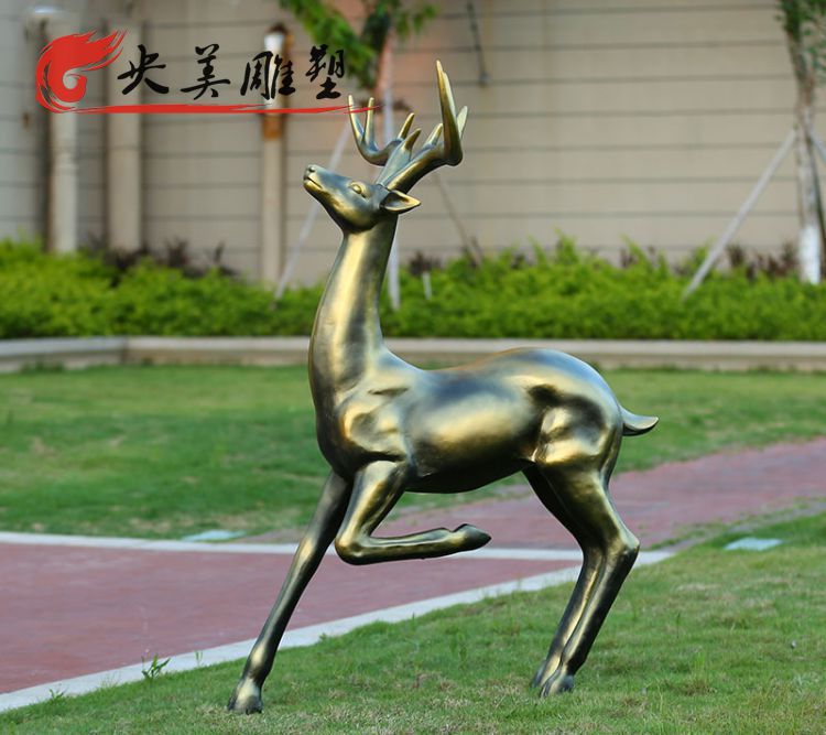 園林小區抽象動物景觀玻璃鋼梅花鹿雕塑圖片 園林小區抽象動物景觀玻璃鋼梅花鹿雕塑圖片
