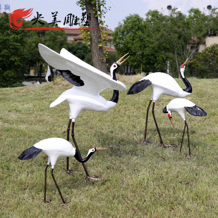 戶外園林玻璃鋼動物景觀仙鶴雕塑圖片 戶外園林玻璃鋼動物景觀仙鶴雕塑圖片