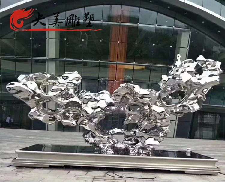 商業廣場擺放不銹鋼創意假山太湖石景觀雕塑圖片 商業廣場擺放不銹鋼創意假山太湖石景觀雕塑圖片