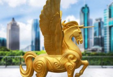 園林戶外玻璃鋼仿銅飛馬雕塑