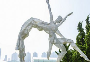公園擺放不銹鋼鏤空抽象體操運(yùn)動員雕塑