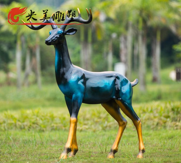 公園戶外動(dòng)物景觀玻璃鋼抽象梅花鹿圖片 公園戶外動(dòng)物景觀玻璃鋼抽象梅花鹿圖片