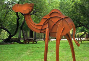 抽象動物景觀公園不銹鋼駱駝雕塑