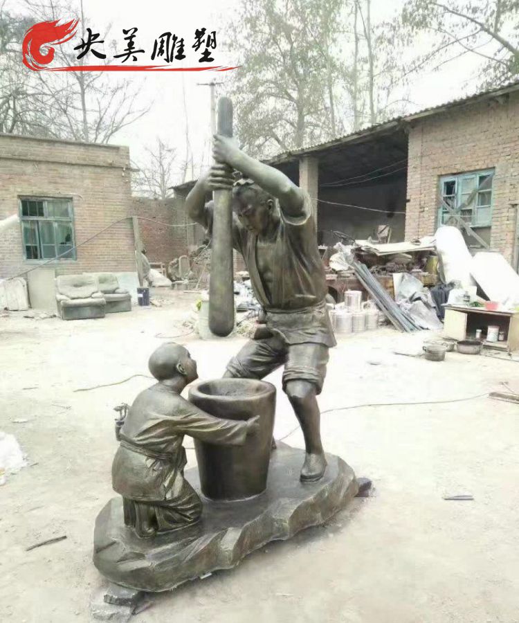 商業街擺放制作傳統小吃打糍粑人物玻璃鋼仿銅雕塑圖片 商業街擺放制作傳統小吃打糍粑人物玻璃鋼仿銅雕塑圖片