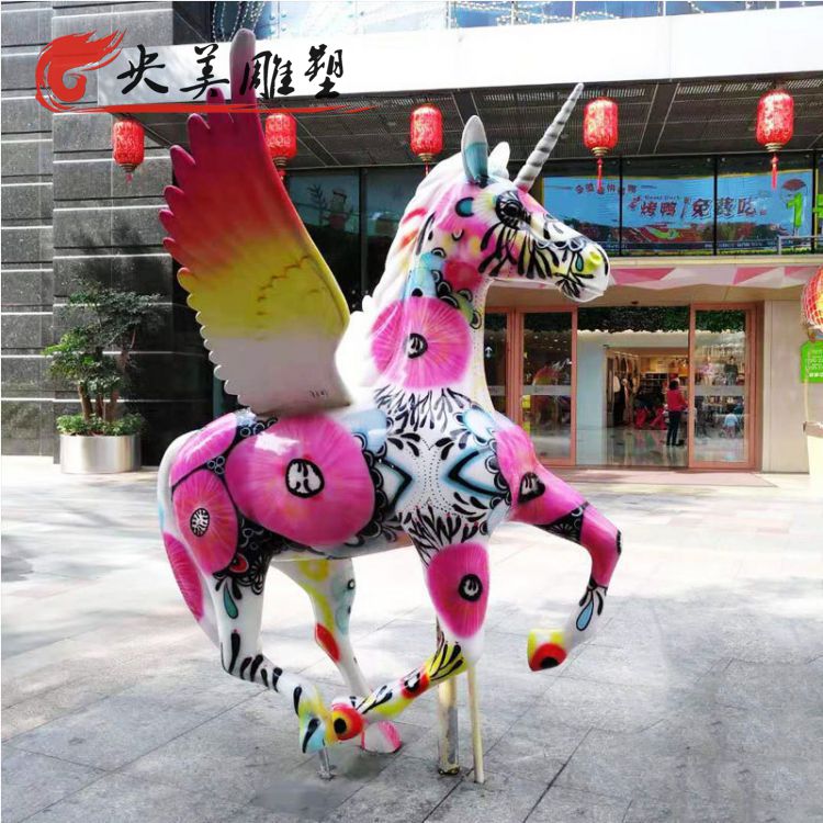 商業街戶外園林擺放玻璃鋼彩繪飛馬小品雕塑圖片 商業街戶外園林擺放玻璃鋼彩繪飛馬小品雕塑圖片