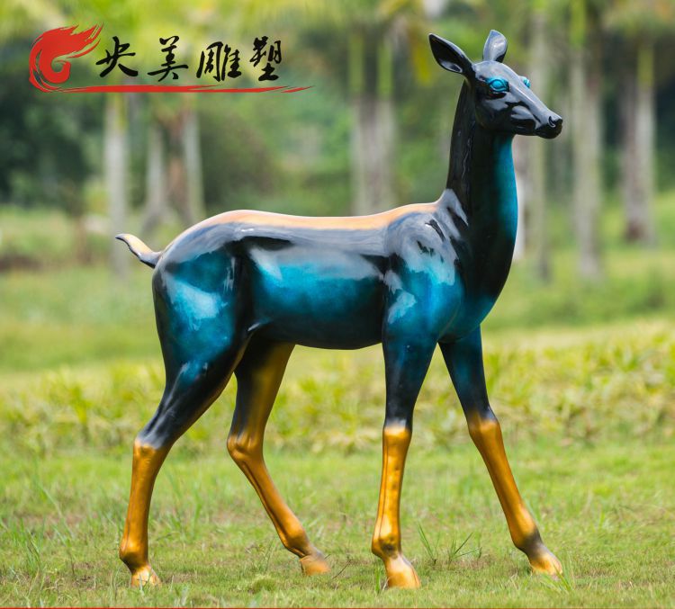 園林草坪玻璃鋼抽象拋光梅花鹿母鹿雕塑圖片 園林草坪玻璃鋼抽象拋光梅花鹿母鹿雕塑圖片