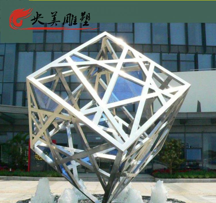 廣場擺放不銹鋼鏤空幾何魔方現(xiàn)代藝術景觀雕塑圖片 廣場擺放不銹鋼鏤空幾何魔方現(xiàn)代藝術景觀雕塑圖片