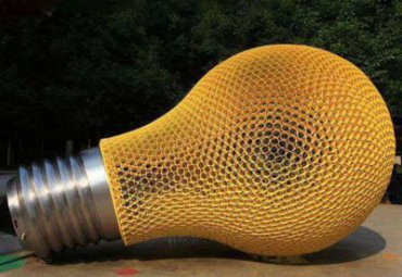 創意不銹鋼鏤空燈泡城市園林景觀雕塑