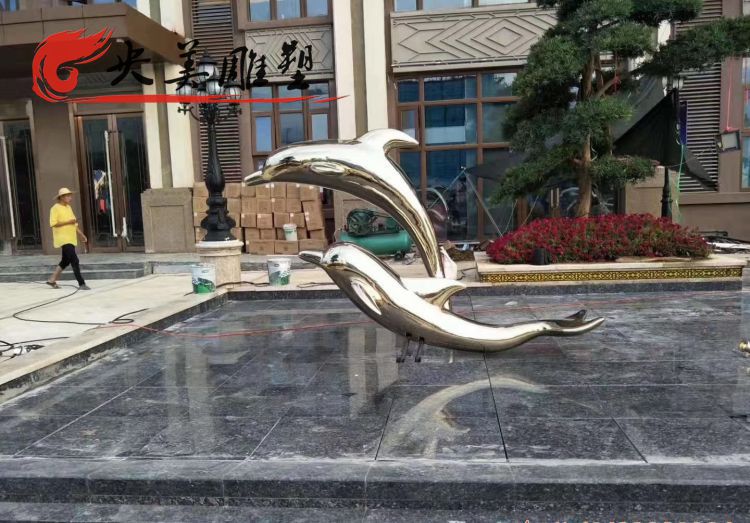 廣場水景不銹鋼鏡面抽象海豚雕塑圖片 廣場水景不銹鋼鏡面抽象海豚雕塑圖片