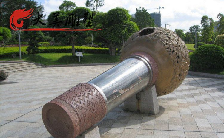 廣場公園擺放創(chuàng)意不銹鋼鏤空話筒藝術(shù)景觀雕塑圖片 廣場公園擺放創(chuàng)意不銹鋼鏤空話筒藝術(shù)景觀雕塑圖片