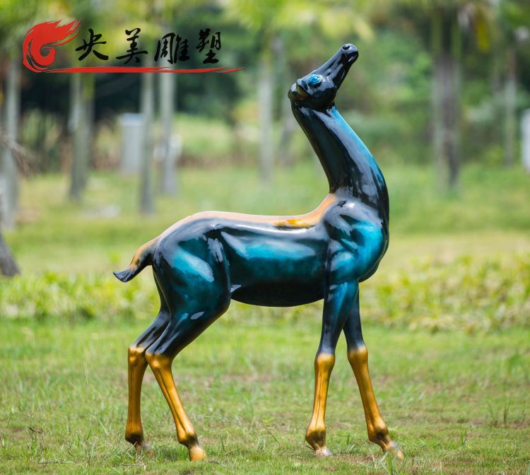 戶外草坪玻璃鋼拋光抽象公鹿雕塑圖片 戶外草坪玻璃鋼拋光抽象公鹿雕塑圖片
