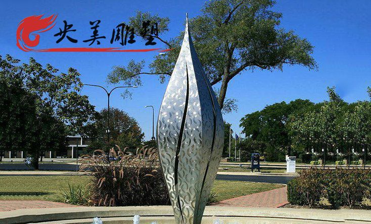 小區花園噴泉擺放不銹鋼抽象花朵景觀雕塑圖片 小區花園噴泉擺放不銹鋼抽象花朵景觀雕塑圖片