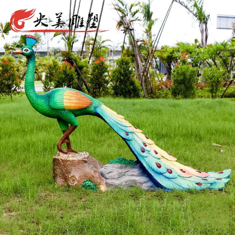 園林公園草坪玻璃鋼仿真彩繪動(dòng)物裝飾擺件孔雀雕塑圖片 園林公園草坪玻璃鋼仿真彩繪動(dòng)物裝飾擺件孔雀雕塑圖片