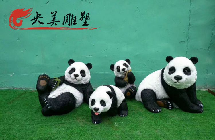 景區園林戶外擺放玻璃鋼仿真動物熊貓組合雕塑圖片 景區園林戶外擺放玻璃鋼仿真動物熊貓組合雕塑圖片