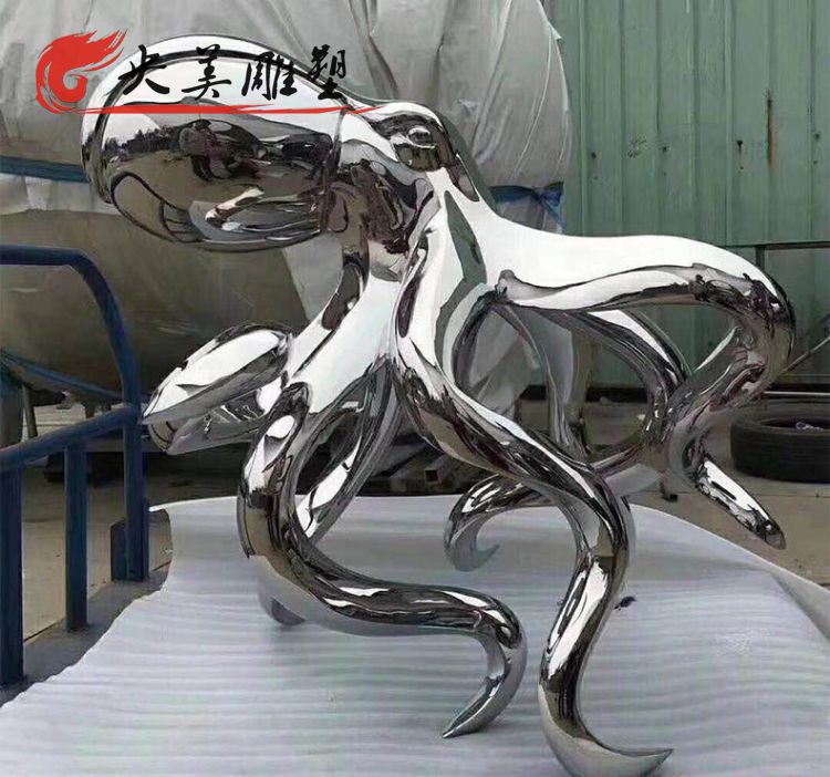 304不銹鋼鏡面抽象海洋動物景觀章魚雕塑圖片 304不銹鋼鏡面抽象海洋動物景觀章魚雕塑圖片